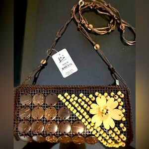 🏝️ Hawaiian made small brown cross body with coconut 🥥 shell accents NWT